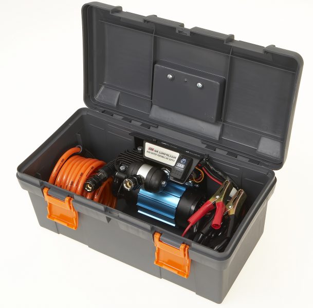 PORTABLE AIR COMPRESSOR